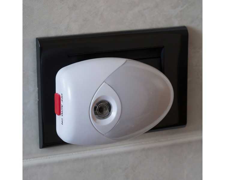 Luz Nocturna 3 Funciones Con Sensor