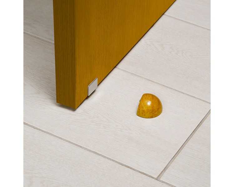 Tope Puerta Adhesivo con Imán Retenedor Color Madera