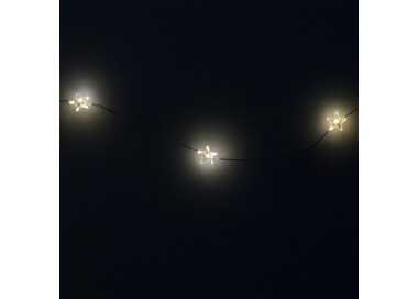 Guirnalda Luces Navidad Estrellas 20 Leds Color Blanco Calido.Luz navidad interiores y exteriores IP44 A Pilas 3AA (No Incluida)