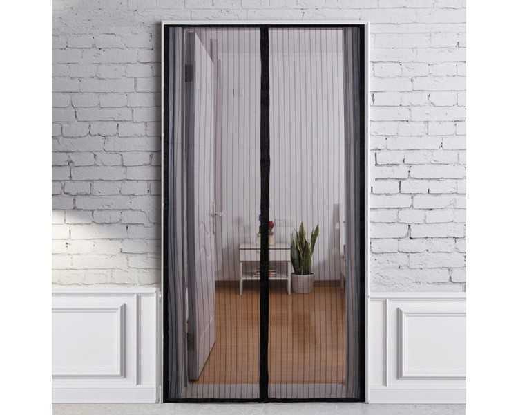 Cortina Mosquitera Para Puertas Con Cierre Central Magnetico Automatico 120 x 240 (Alt.) cm. Color Negro.
